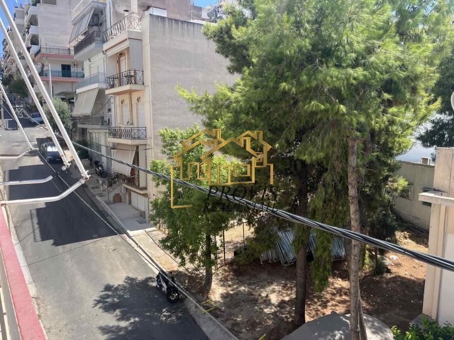 (For Sale) Residential Floor Apartment || Piraias/Keratsini - 117 Sq.m, 3 Bedrooms, 170.000€ 